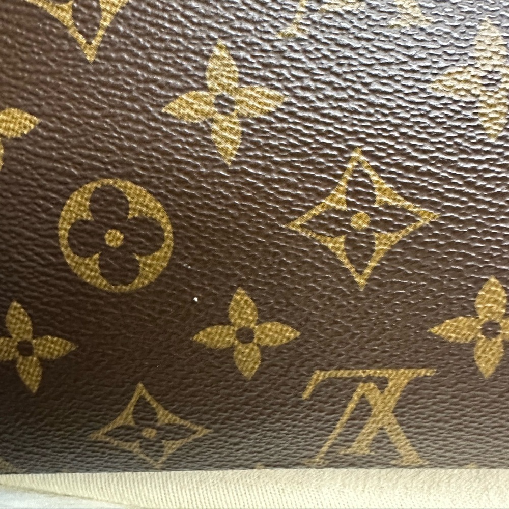 LOUIS VUITTON monogram toiletry GM - Picture 16 of 17